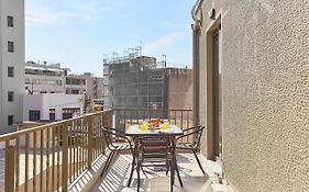 Spacious Suite W. Huge Balcony + Acropolis View