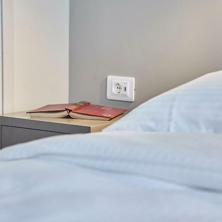 Spacious Suite W. Huge Balcony + Acropolis View Athens Exterior photo