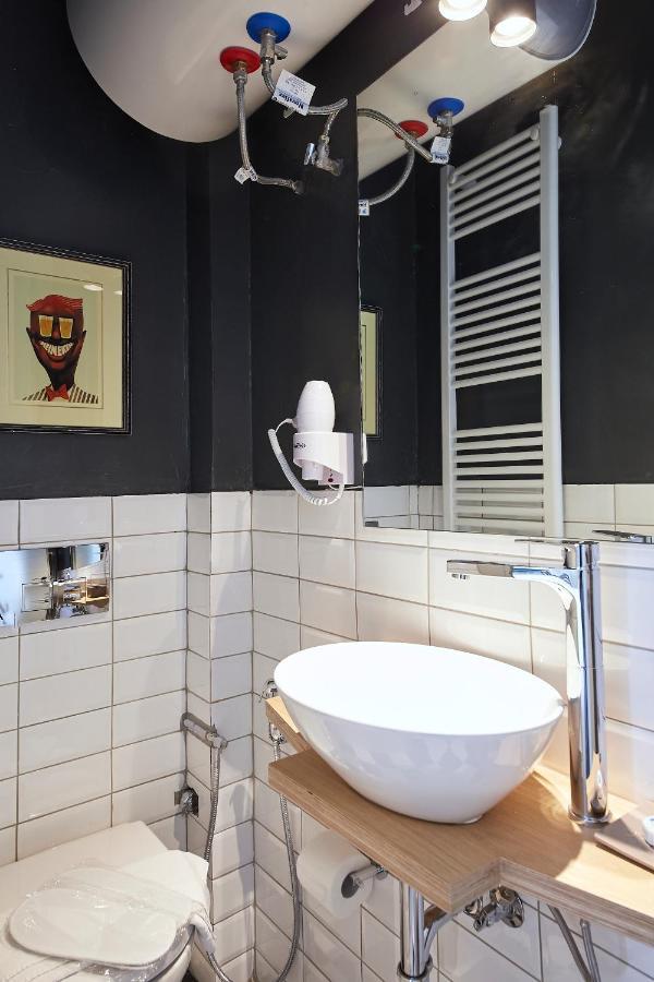 Spacious Suite W. Huge Balcony + Acropolis View Athens Exterior photo