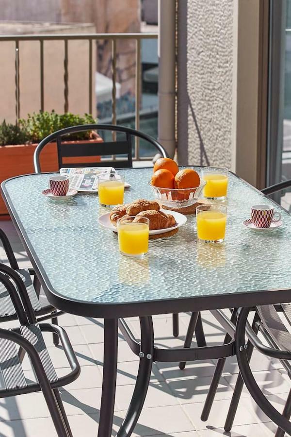 Spacious Suite W. Huge Balcony + Acropolis View Athens Exterior photo